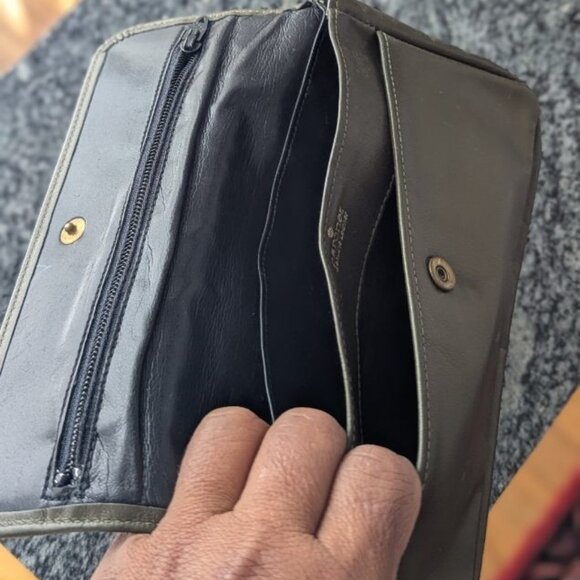 Baronet Vintage Olive Green Leather Wallet - Picture 7 of 10